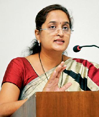 Jim Corbett is not a hunter, researcher! | ‘जीम कार्बेट’ शिकारी नव्हे, संशोधक!