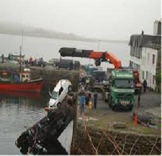 Car driver's death | कार चालकाचा अखेर मृत्यू