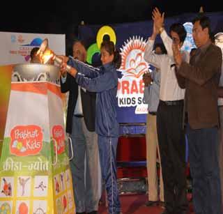 Keep the highest goal and try to reach it - Vijay Munishwar | अत्युच्च ध्येय ठेवा आणि ते गाठण्याचा प्रयत्न करा - विजय मुनिश्वर Keep the highest goal and try to reach it - Vijay Munishwar | अत्युच्च ध्येय ठेवा आणि ते गाठण्याचा प्रयत्न करा - विजय मुनिश्वर