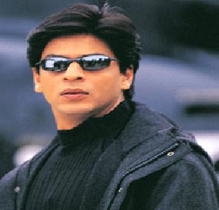 Shah Rukh's double role in the fan | फॅनमध्ये शाहरुखचा डबल रोल Shah Rukh's double role in the fan | फॅनमध्ये शाहरुखचा डबल रोल