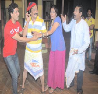 'I miss you, something happens,' he said | ‘आई गं, कुछ कुछ होता है रे’चा सखींनी घेतला आस्वाद 'I miss you, something happens,' he said | ‘आई गं, कुछ कुछ होता है रे’चा सखींनी घेतला आस्वाद