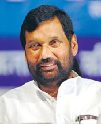 Paswan is in favor of independent Vidarbha | पासवान स्वतंत्र विदर्भाच्या बाजूने