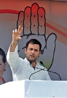 Modi's action is incompatible with Gandhi's ideas | मोदींची कृती गांधी विचारांशी विसंगत Modi's action is incompatible with Gandhi's ideas | मोदींची कृती गांधी विचारांशी विसंगत