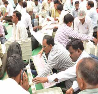 Prepare the system for voting | मतदानासाठी यंत्रणा सज्ज