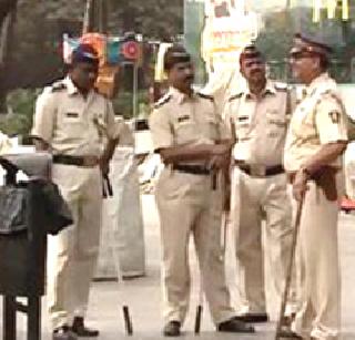 Vandalism resulted in the menace of esoteric gangs in the trapped police | मतदानामुळे सराईत गुंड अडकला पोलिसांच्या जाळ्यात