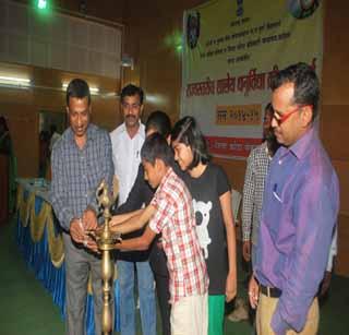 Inauguration of state-level archery competition at Washim | वाशिम येथे राज्यस्तरीय धनुर्विद्या स्पध्रेचे उद्घाटन