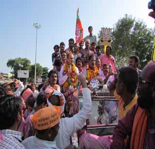 Patni won in the match of Churashi | चुरशीच्या लढतीत पाटणीं विजयी