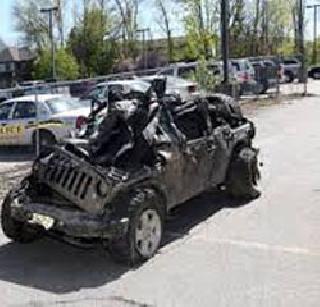 Vikhrolit police injures a soldier in a Jeep accident | विक्रोळीत पोलीस जीपच्या अपघातात शिपाई जखमी Vikhrolit police injures a soldier in a Jeep accident | विक्रोळीत पोलीस जीपच्या अपघातात शिपाई जखमी