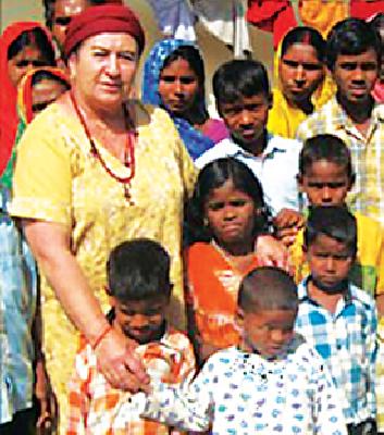 The French Yoga Spell in Social Services | समाजसेवेत रमलेली फ्रेंच योगसाधक