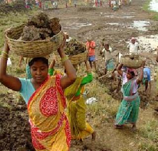 MNREGA has improved the condition of women | मनरेगामुळे महिलांची स्थिती सुधारली MNREGA has improved the condition of women | मनरेगामुळे महिलांची स्थिती सुधारली