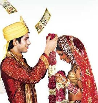 The bunker bar? Careful to fall into the cave! | दणक्यात उडवताय बार? सावधान महागात पडेल ! The bunker bar? Careful to fall into the cave! | दणक्यात उडवताय बार? सावधान महागात पडेल !