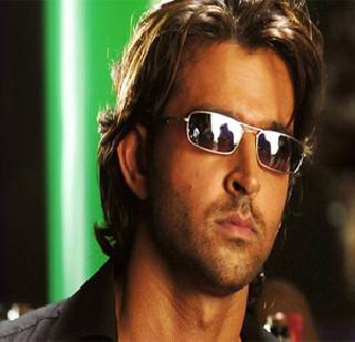 Hrithik has no time for divorce hearing | घटस्फोटाच्या सुनावणीसाठी हृतिककडे वेळ नाही Hrithik has no time for divorce hearing | घटस्फोटाच्या सुनावणीसाठी हृतिककडे वेळ नाही