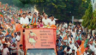 Jansagar Lotus for the welcome of the Chief Minister | लाडक्या मुख्यमंत्र्यांच्या स्वागतासाठी जनसागर लोटला