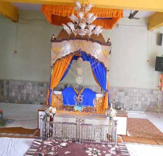 Prayers in the Gurudwaras of Khamgaon and Buldhana | खामगाव व बुलडाण्यात गुरूद्वारांमध्ये होणार प्रार्थना Prayers in the Gurudwaras of Khamgaon and Buldhana | खामगाव व बुलडाण्यात गुरूद्वारांमध्ये होणार प्रार्थना