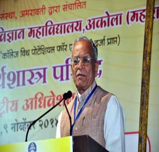 Non-citizenship facility is dangerous | सुविधा नसलेले नागरिकीकरण घातक Non-citizenship facility is dangerous | सुविधा नसलेले नागरिकीकरण घातक