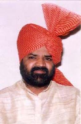 MNS leaders and names of former MLA Vasant Gite were excluded | मनसेचे नेते आणि माजी आमदार वसंत गिते यांचे नाव वगळण्यात आले MNS leaders and names of former MLA Vasant Gite were excluded | मनसेचे नेते आणि माजी आमदार वसंत गिते यांचे नाव वगळण्यात आले