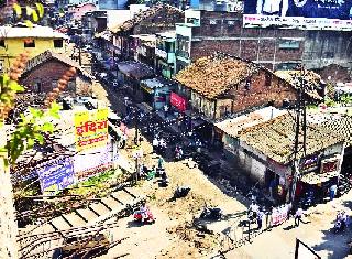 Traffic constraints increase | वाहतूक कोंडीची समस्या वाढली