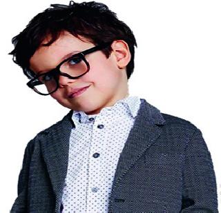 The bigger the customers became smaller | छोटे बनले मोठे ग्राहक The bigger the customers became smaller | छोटे बनले मोठे ग्राहक