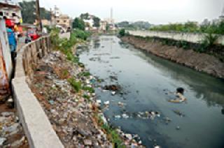 Hygiene campaign? | हेच का स्वच्छता अभियान?