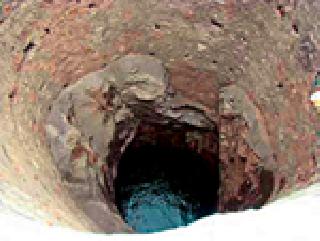 Extend partial Jawahar wells | अर्धवट जवाहर विहिरींना मुदतवाढ द्या Extend partial Jawahar wells | अर्धवट जवाहर विहिरींना मुदतवाढ द्या