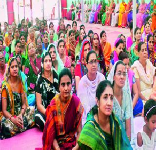 Mother's blessings best | आई वडिलांचे आशीर्वाद सर्वश्रेष्ठ