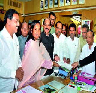 For the first time, three candidates for the post of Assembly Speaker | प्रथमच विधानसभा अध्यक्षपदाकरिता तीन उमेदवार For the first time, three candidates for the post of Assembly Speaker | प्रथमच विधानसभा अध्यक्षपदाकरिता तीन उमेदवार