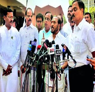 Disagree with the power struggle | सत्तेसाठी विस्कळीत धडपड