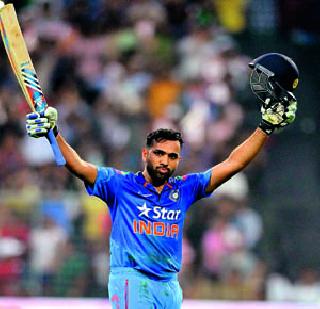 In Rohit, 'Lanka' shocked | रो‘हिट’मध्ये लंका होरपळली