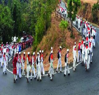 Borghat-Khandala Ghat became devoted | बोरघाट-खंडाळा घाट झाला भक्तिमय