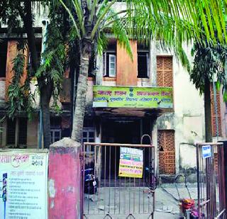 The game with the student's life | विद्याथ्र्याच्या जिवाशी खेळ The game with the student's life | विद्याथ्र्याच्या जिवाशी खेळ