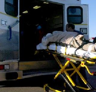 8 ST waiting for the ST crushed to container | एसटीची वाट पाहणा-या ८ जणांना कंटेनरने चिरडले