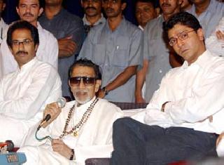 Raj - Uddhava will be the mindset? - BalaSaheb's memory commemorates discussion | राज - उद्धव मनोमिलन होणार का? - बाळासाहेबांच्या स्मृतीदिनी चर्चेला उधाण