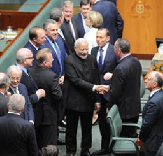 Modi should learn politics - Australian PM Tony Abbott | मोदींकडून राजकारण शिकावे - ऑस्ट्रेलियाचे पंतप्रधान टॉनी अ‍ॅबॉट