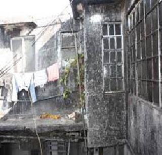 The pitiable dharamshala's pitiable state | पाचाड धर्मशाळेची दयनीय अवस्था The pitiable dharamshala's pitiable state | पाचाड धर्मशाळेची दयनीय अवस्था