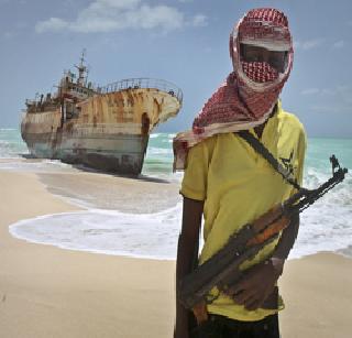 Pirates will return safely! | समुद्री चाच्यांनी पळवलेला कौस्तुभ सुखरूप परतणार! Pirates will return safely! | समुद्री चाच्यांनी पळवलेला कौस्तुभ सुखरूप परतणार!