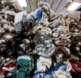 MUMBAI MARKERS CRIME | मुंबईकरांना थंडीची चाहूल