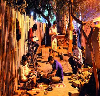 Street study room | रस्त्यांवरील अभ्यासिका