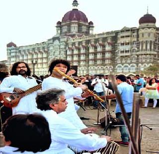 Tribute to martyrs | शहिदांना श्रद्धांजली