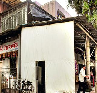 Better than hoteliers? | नियमांपेक्षा हॉटेलचालक मोठे?
