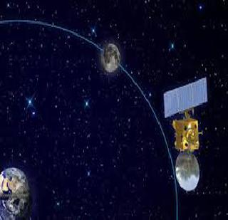 She saw two men on Mars! | ..म्हणो तिने मंगळावर दोन माणसं पाहिली!