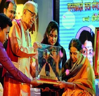 Villages in their own way | स्वत:च्या पद्धतीनेच गावे Villages in their own way | स्वत:च्या पद्धतीनेच गावे