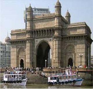 Ferry boat on gateway is closed for three days | ‘गेट-वे’वरील फेरी बोट तीन दिवस बंद