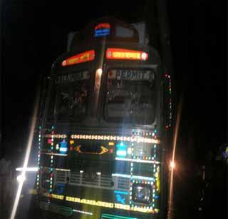 Cargo trucks seized two trucks | मांसाची वाहतूक करणारे दोन ट्रक पकडले Cargo trucks seized two trucks | मांसाची वाहतूक करणारे दोन ट्रक पकडले