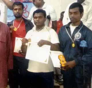 Akola's Gold Medal in State Level Fencing | राज्यस्तरीय तलवारबाजी स्पर्धेत अकोल्याला सुवर्णपदक