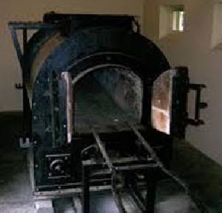 The cemeteries are not staffed, at the end of the funeral premises | स्मशानात कर्मचारी नाहीत, अंत्ययात्रा मुख्यालय परिसरात