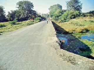 Center for roads, bridges 344 crores | रस्ते, पुलांसाठी केंद्राचे ३४४ कोटी Center for roads, bridges 344 crores | रस्ते, पुलांसाठी केंद्राचे ३४४ कोटी