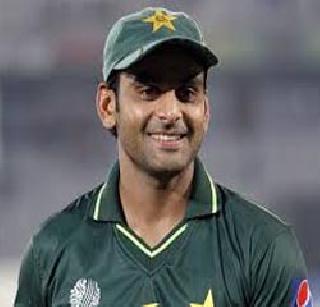 Hafeez 'out' | हाफीज ‘आऊट’