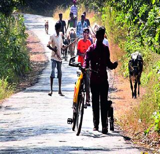 No book, no school; Play as much as you want! | नाही पुस्तक, नाही शाळा; हवे तेवढे खुशाल खेळा! No book, no school; Play as much as you want! | नाही पुस्तक, नाही शाळा; हवे तेवढे खुशाल खेळा!