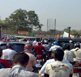 Cigarette flights due to confinement! | बेशिस्तीमुळे कोटींची उड्डाणे !