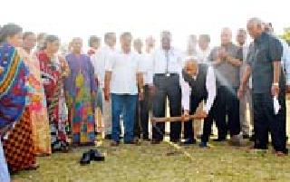 Bipipujan of Cultural Bhavana of Vijay Darda Development Fund | विजय दर्डा यांच्या विकास निधीतील सांस्कृतिक भवनाचे भूमिपूजन